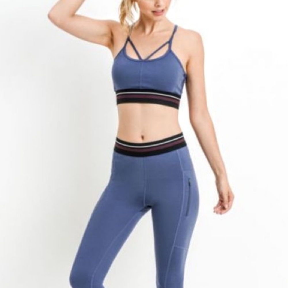 NWT Sports Bra and Mesh Leggings Set, size Small